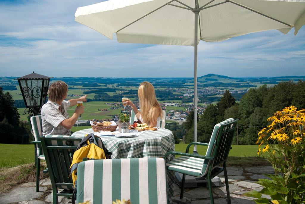 Hotel-Restaurant Am Hochfuchs Eugendorf Exterior photo